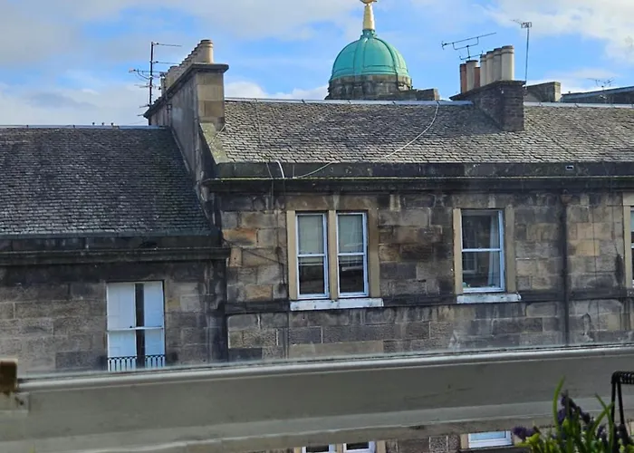 No15 Castle View