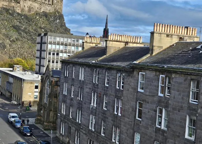 No15 Castle View