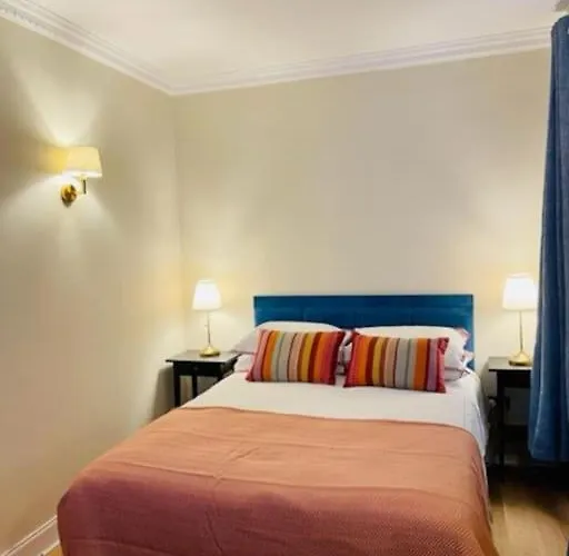 Stunning Royal Mile 2 Bedroom 아파트