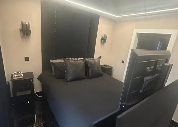 Riversdale House Next To Murrayfield Stadium * Edinburgh