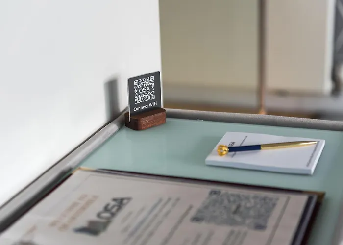 Executive Quartermile Near To Castle University With Park View *