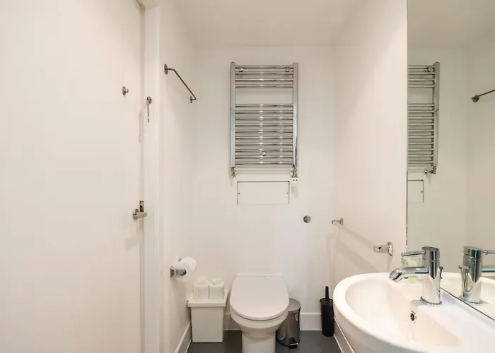 Appartamento Guestready - Modern Near Craigmillar Area *