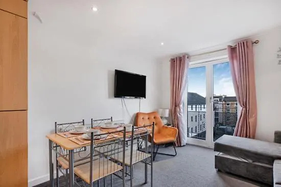 Pass The Keys Cosy Flat