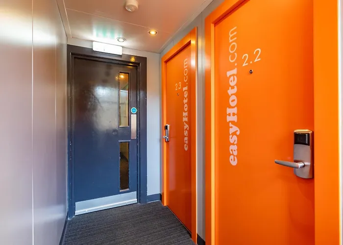 Hotel Easyhotel