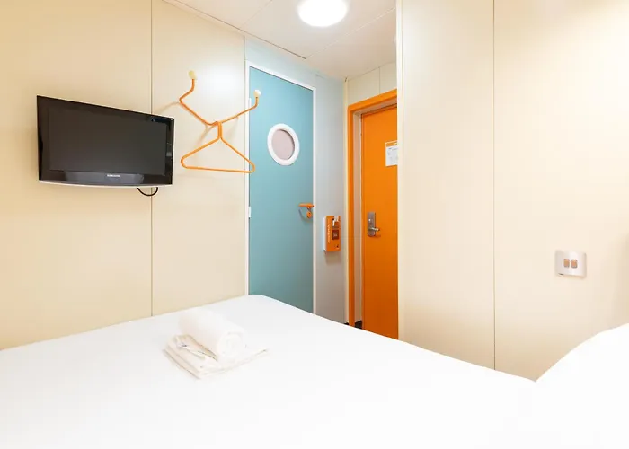 Easyhotel Hotell