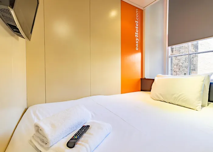 Easyhotel Hotell 2*