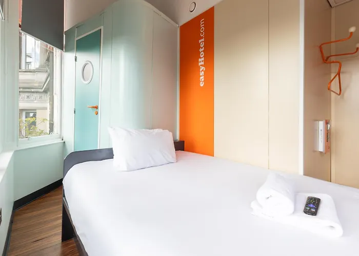 Easyhotel Hotel