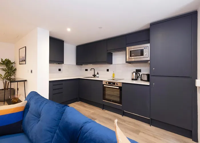 Argyl - Abbey Gate Near Holyrood *