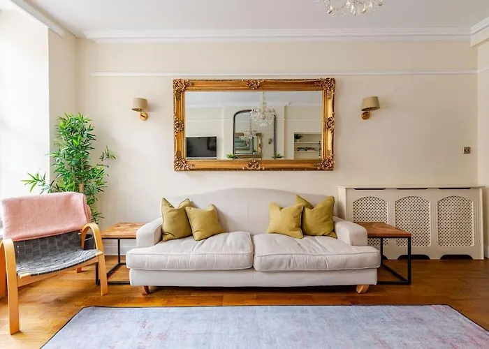 Stunning Royal Mile 2 Bedroom 에든버러