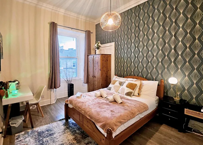 Проживание в семье No15 Castle View