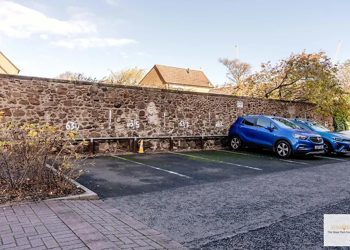 Fab Centre Flat شقة *