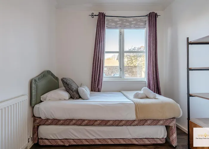 דירה Fab Centre Flat