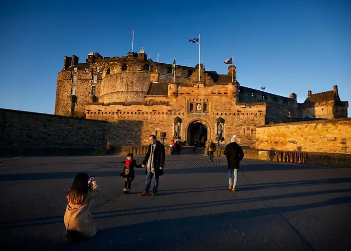 아파트 Stunning Royal Mile 2 Bedroom *