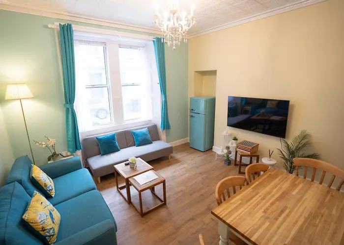 شقة Stylish In 5 Beds 3 Bedrooms