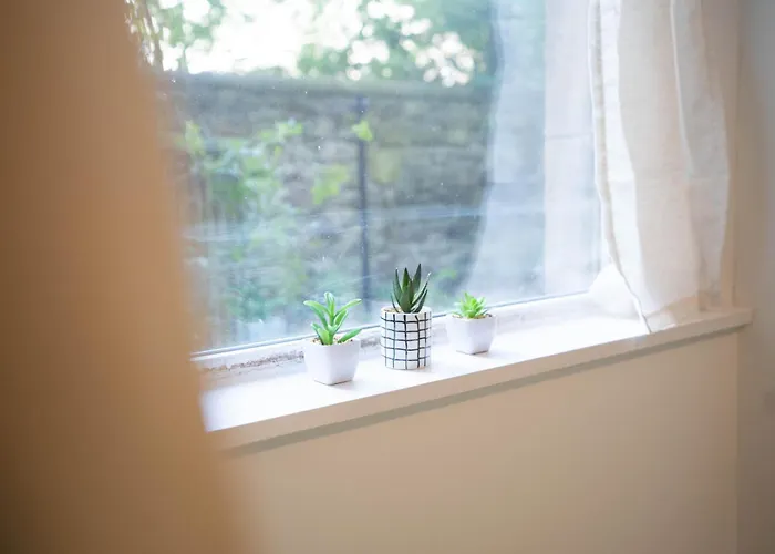 Stylish In 5 Beds 3 Bedrooms شقة *