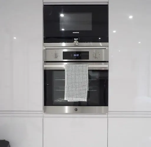 아파트 Modern 3bhk Near Zoo *