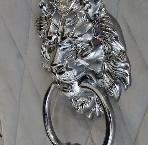 Apartmán Modern 3bhk Near Zoo