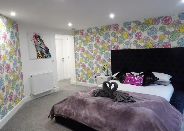 Modern 3bhk Near Zoo * Edinburgh