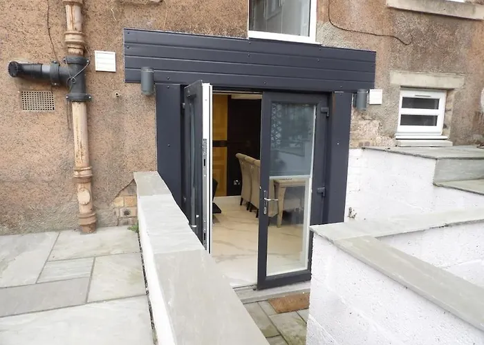 Modern 3bhk Near Zoo