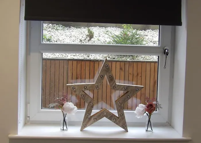 Modern 3bhk Near Zoo *