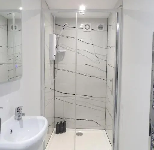Modern 3bhk Near Zoo 에든버러