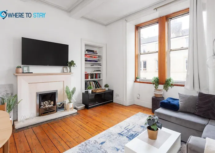 2 Bed - 7 Min Walk Train Station Edinburgh