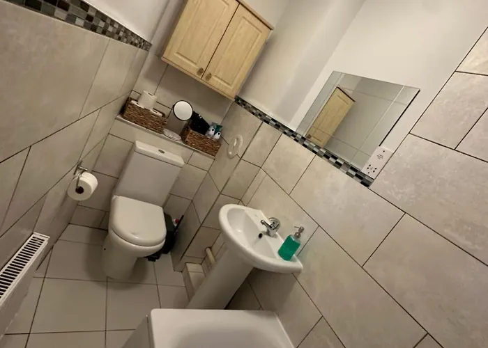 Flat On Duff אדינבורו