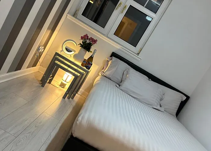 Flat On Duff דירה *