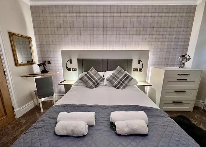 Spectacular 2 Bed, 2 Bath In Centre Apartament Edynburg