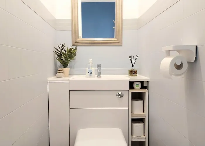 Spacious Victorian In Daire Edinburgh