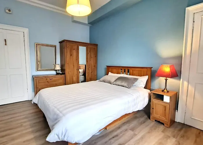 Daire Spacious Victorian In