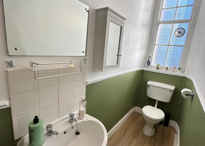 Apartment Cosy In Centre , 2 Bedroom1 Bathroom *