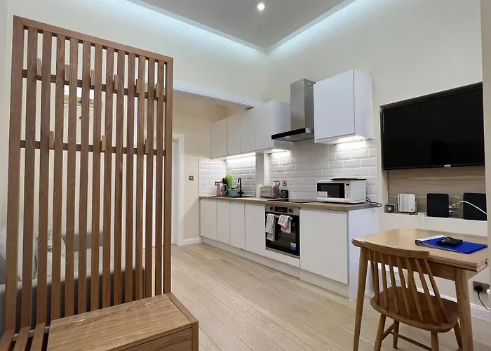 Centre 1bed Flat Near Castle & Uni
