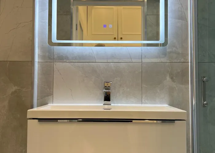 Centre 1bed Flat Near Castle & Uni