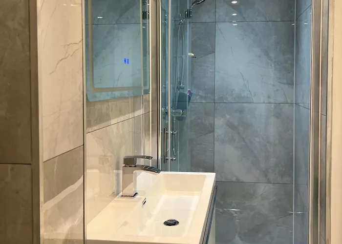 Centre 1bed Flat Near Castle & Uni Apartment