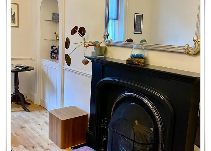 Apartament Beautifully Decorated 2bed Apt- Gem In Center