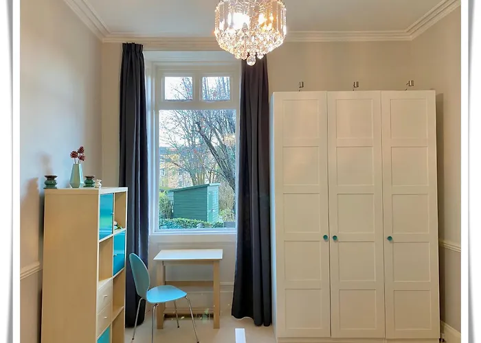 Beautifully Decorated 2bed Apt- Gem In Center * Edynburg