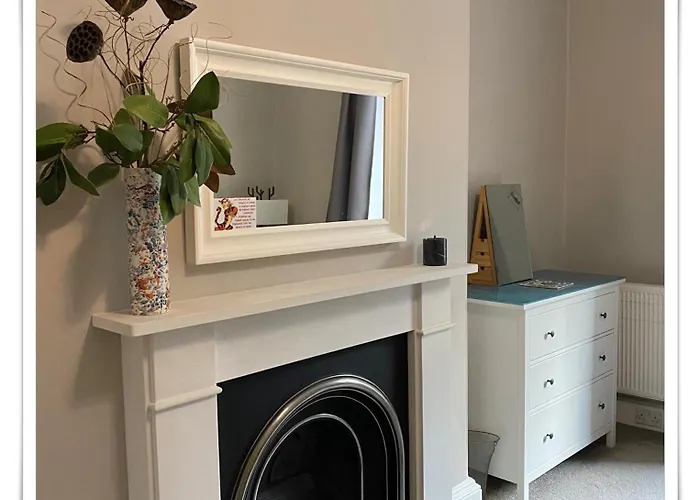 Beautifully Decorated 2bed Apt- Gem In Center Edynburg