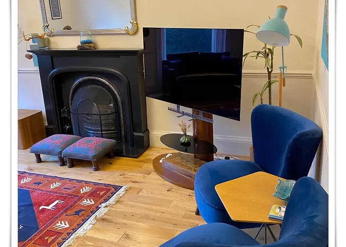 Beautifully Decorated 2bed Apt- Gem In Center Apartament