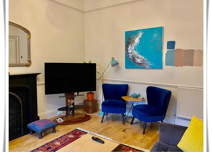 Beautifully Decorated 2bed Apt- Gem In Center Edynburg
