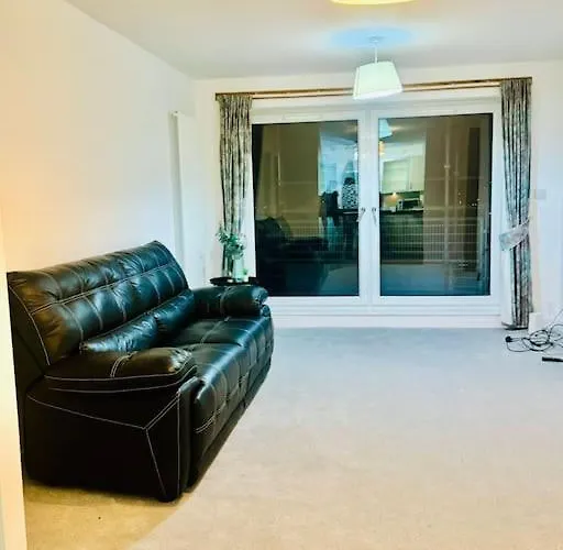 The Metro Oasis * Edinburgh