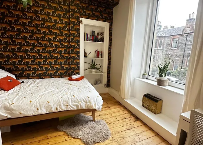 Cosey And Vibrant Flat In Leith, إدنبرة