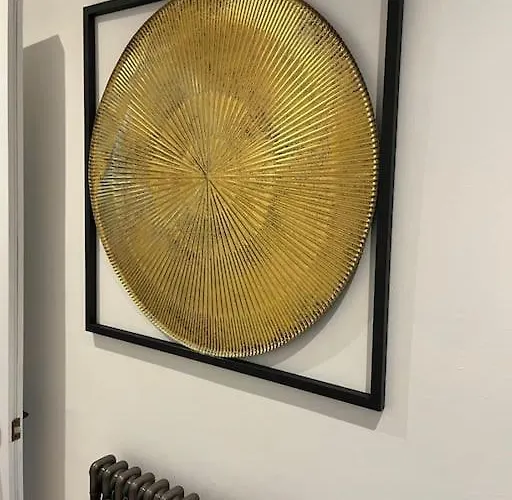 Διαμέρισμα Cosy Apartment, Free Street Parking