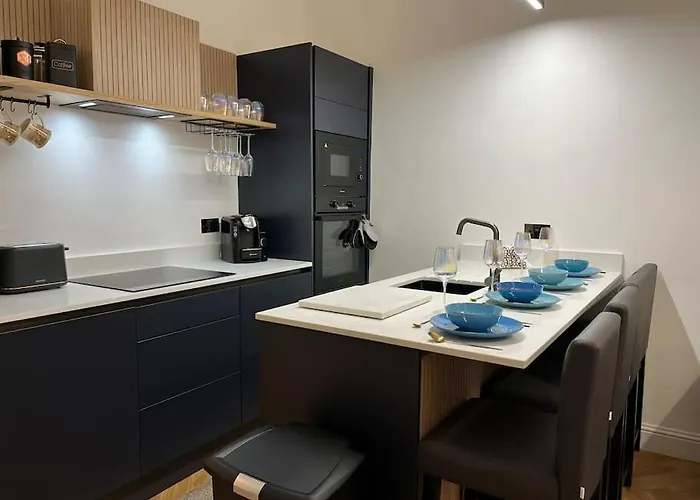 Cosy Apartment, Free Street Parking 아파트 *