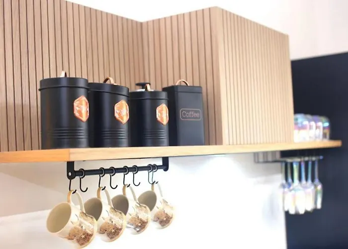 Cosy Apartment, Free Street Parking