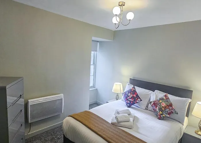 Royal Mile - Bright 2 Bedroom 公寓
