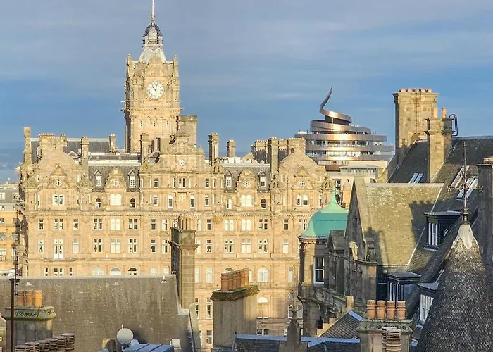 Royal Mile - Bright 2 Bedroom Appartamento *