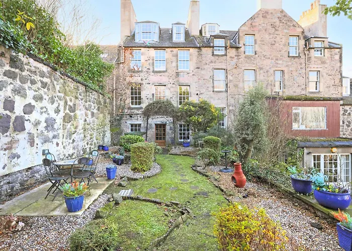 Joivy Beautiful Apartment, Private Garden, Calton Hill