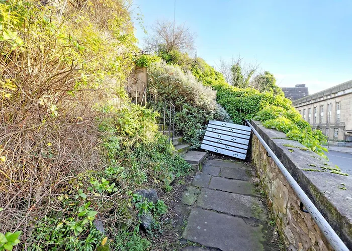 Joivy Beautiful Apartment, Private Garden, Calton Hill Apartmán *
