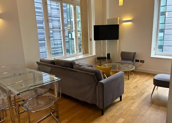 Extremely Quartermile Near Castle And Edimburgo